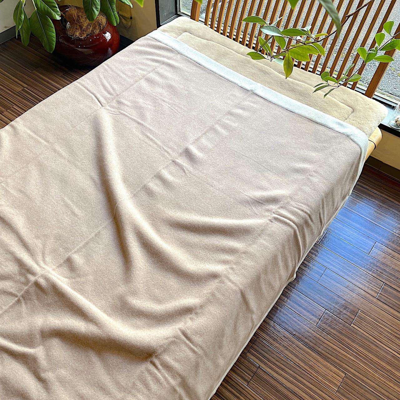 802 PRODUCTS ウール毛布 ベージュ 約70x130cm 展示品処分】ウール毛布 プレミアム｜ウール毛布 （睡眠屋）