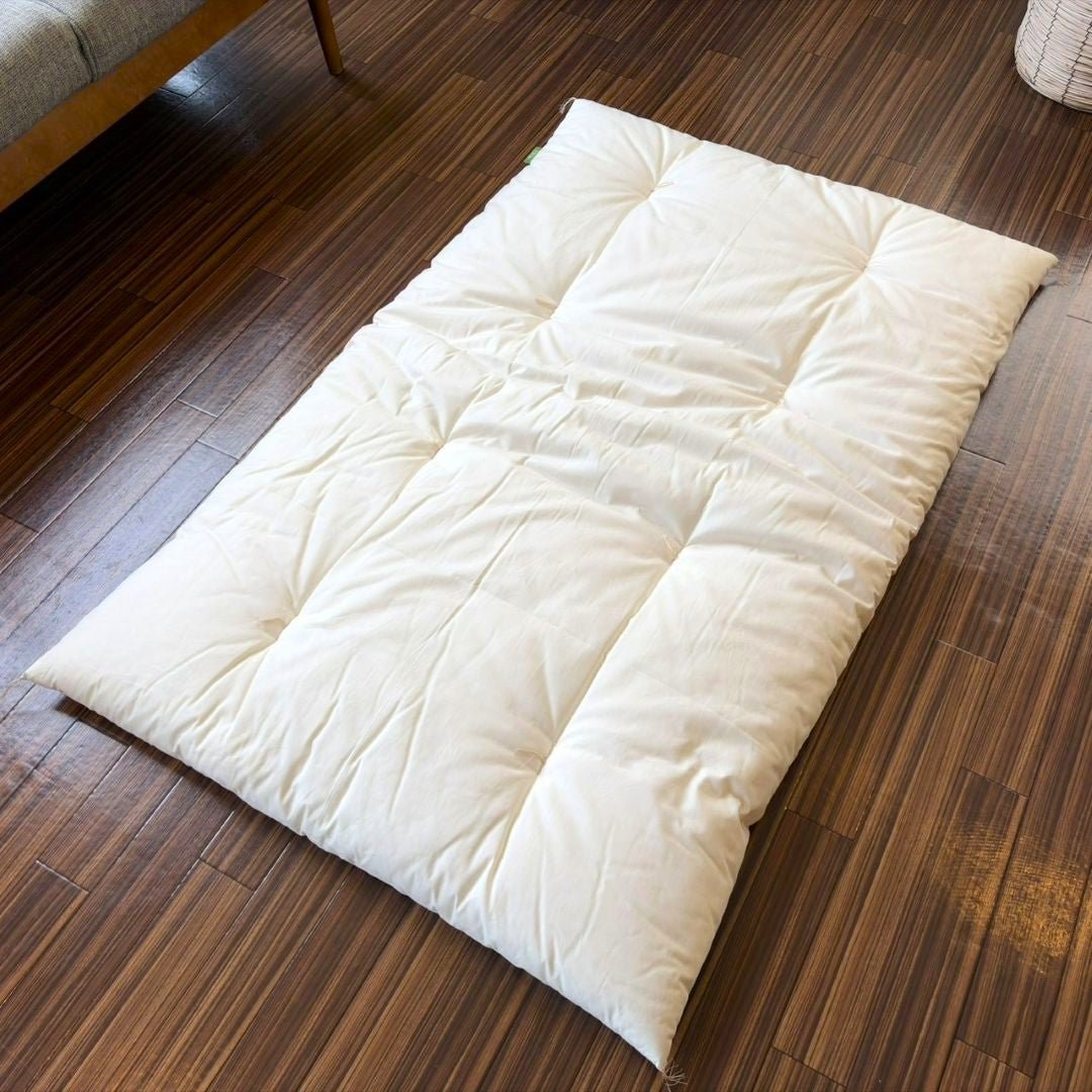 【試作品】保育園用 敷布団 無地（90×140㎝・綿100％・増量） - 睡眠屋